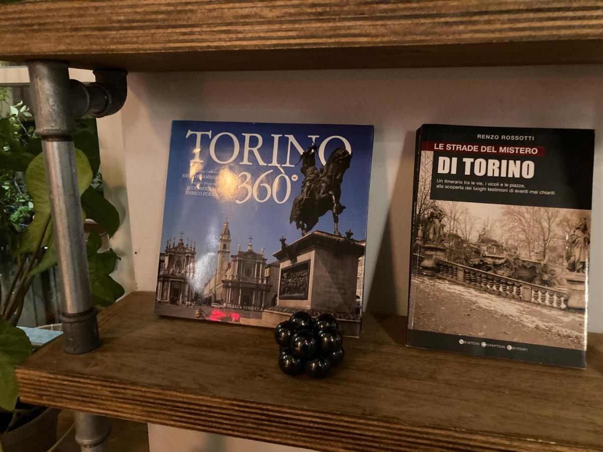 Tourinturin Appartamento In Torino Centro エクステリア 写真